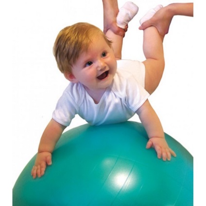 Gyakorlatot fitball csecsemők, gyakorolja a labdát (videóval) (babák) Gyakorlatot fitball csecsemők, gyakorolja a labdát (videóval)