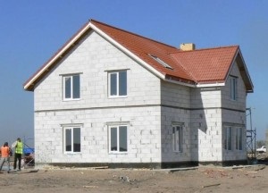 Lakásavatón a hab blokk belsejében (belső) Lakásavatón belülről a hab blokk