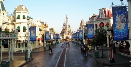 Izgalmas szórakozás Disneyland Paris