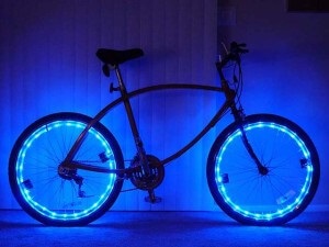 Velopodsvetka hogyan kell csinálni világítás a kerékpár meg a kezét