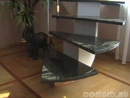Csigalépcső, egy magánházban, saját kezűleg, a tervezése és telepítése a független (magán) Csigalépcső, egy magánházban, saját kezűleg, a tervezése és telepítése a független