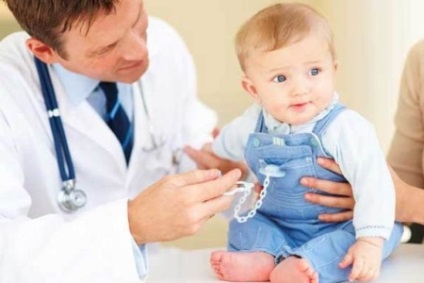 Koponyán belüli nyomás csecsemők és kisgyermekek a tünetek, okok és kezelés, a növekedés jelei tapasztalhatók