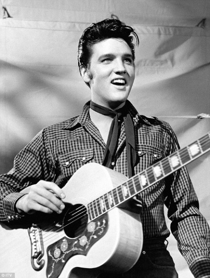 Celebrity frizura Elvis Presley fotó értékelés (Elvis) Celebrity frizura Elvis Presley fotó vélemények
