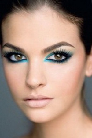 Turquoise szemhéjfesték - lehetőség Neskuchnyi nyáron - 30 példák (türkiz) Turquoise szemhéjfesték - nem unalmas lehetőség a nyáron - 30 példák