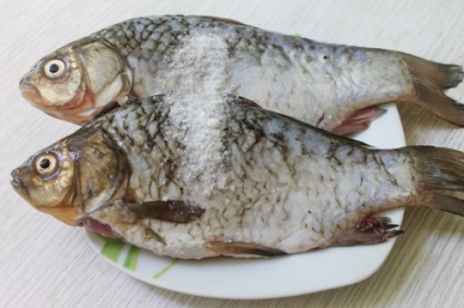 A két leginkább finom és egyszerű recept elkészítése folyami halak