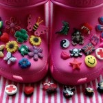 Dzhibitsy (Jibbitz) - díszítések Crocs (Crocs Jibbitz Dzhibitsy) Dzhibitsy (Jibbitz) - díszítés Crocs