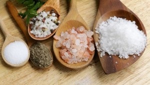 Maszk hajhullás sóval - receptek és funkciója