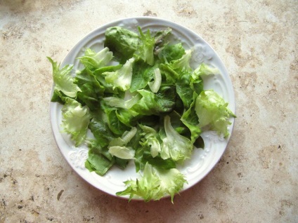 Zöldség saláta feta sajttal és olajbogyó, paradicsom recept lépésről lépésre fotók