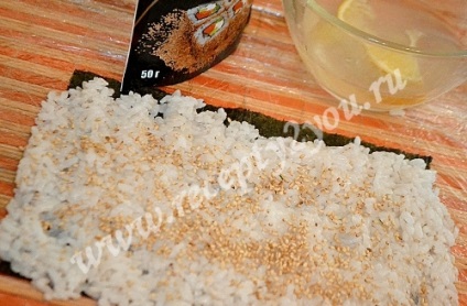 Tekercsben vagy tekercs rizs kifordítva otthon, receptek az Ön számára
