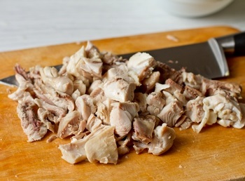 Tejszínes leves csirkével és gombával, hogyan kell főzni - egy bevált recept lépésről lépésre képekkel és ízletes () Tejszínes leves csirkével és gombával, hogyan kell főzni - bizonyított lépésről lépésre recept fotók ízletes