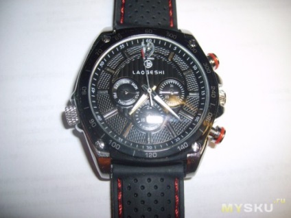 Stílusos mechanikus órák 20 $ (óra) Stílusos mechanikus órák 20 $