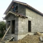 A házak építése és fürdők, valamint a ház projekt fa-beton blokkok, különösen a falazat és (házak) Házak építése és fürdő, valamint a projektek a házak fából beton blokkok, különösen a falakat és a falazat