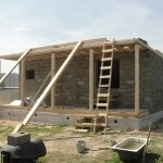 A házak építése és fürdők, valamint a ház projekt fa-beton blokkok, különösen a falazat és (fa-beton) Házak építése és fürdő, valamint a projektek a házak fából beton blokkok, különösen a falakat és a falazat