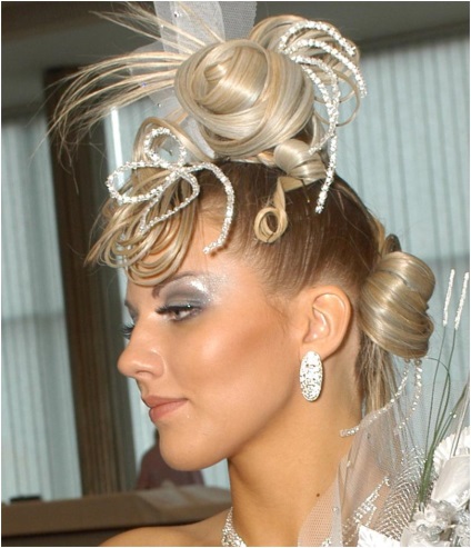 Esküvői frizurák a frufru felülvizsgálatát a legjobb hajformázó a menyasszony