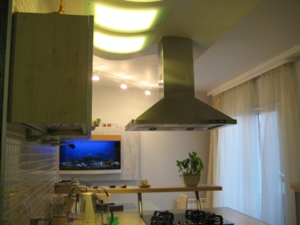 TV a konyha belső (fotó)