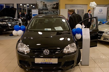 Tesztvezetés VW Golf V TSI - Cikk tesztutak volkswagen (világító kék fény) Tesztvezetés VW Golf V TSI - Cikk teszt hajt volkswagen