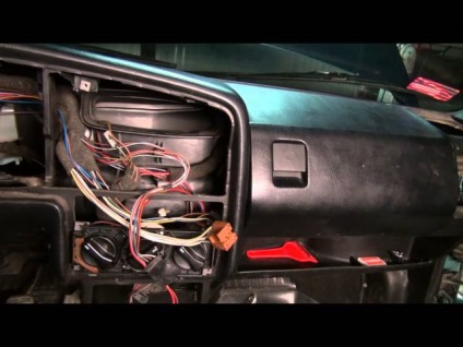 Cseréje a fixáló Volkswagen Passat B3, fotó, videó