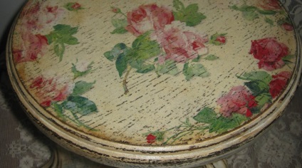 Decoupage széklet új élet elavult dolgok (37 fotó) (fotók) Decoupage széklet új élet elavult dolgok (37 fotó)