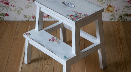 Decoupage széklet új élet elavult dolgok (37 fotó) (széklet) Decoupage széklet új élet elavult dolgok (37 fotó)