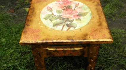 Decoupage széklet új élet elavult dolgok (37 fotó) (decoupage) Decoupage széklet új élet elavult dolgok (37 fotó)