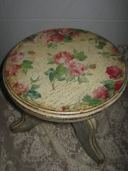 Decoupage széklet új élet elavult dolgok (37 fotó) (decoupage) Decoupage széklet új élet elavult dolgok (37 fotó)