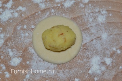 Házi burgonyagombócok (pierogi) Házi galuska burgonyával