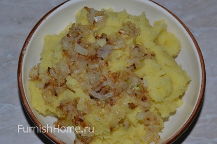Házi burgonyagombócok (pierogi) Házi galuska burgonyával