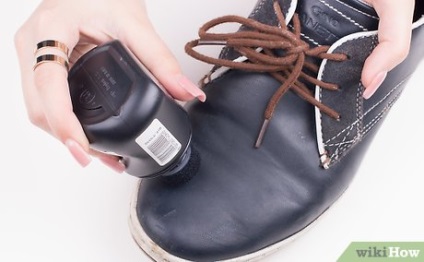 Hogyan lehet megszabadulni a sötét scuffs a cipő