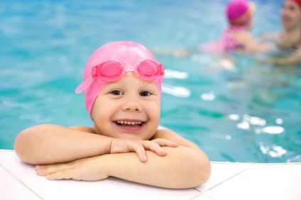 Hogyan kell tanítani a gyermeket, hogy úszni, hogyan kell tanítani a gyermeket
