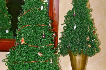 Hogyan készítsünk egy karácsonyfa a kezét, hulladék anyagok népszerű műhelyek