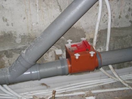 Visszacsapó szelep, olyan fogadó rács, ostya, esztergálás (reverz) Visszacsapó szelep a fogadó hálózat, ostya, rotációs