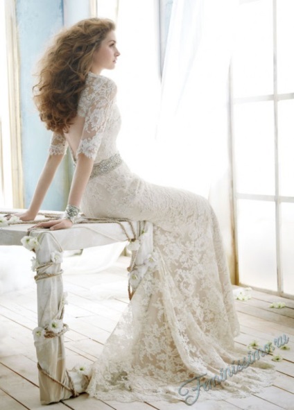 Átlátszó csipke esküvői ruha (a képen), a női magazin