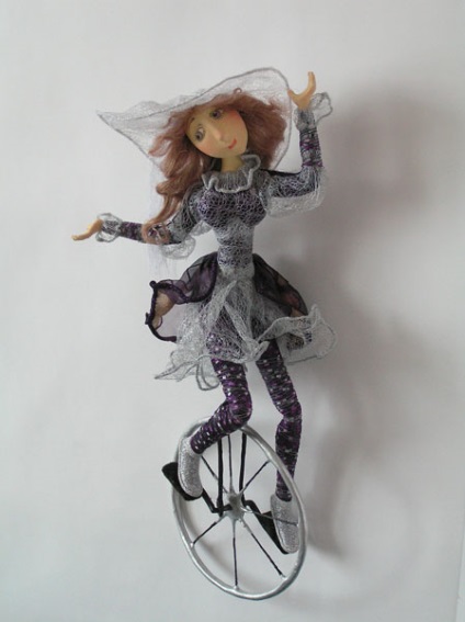 Doll készült papírmasé Ludmila Tischenko
