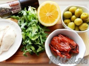 Csirke saláta babbal és uborka - készül lépésről lépésre fotókkal