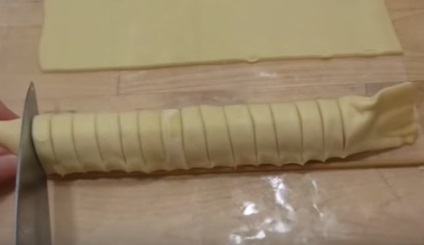 Kolbász a tésztát a sütőben receptek képekkel (kolbász) Kolbász a tésztát a sütőben receptek fotókkal