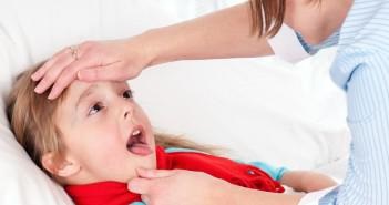 A gyermeknek a torokfájás, fájdalmas nyelés, mint a gyógyítás