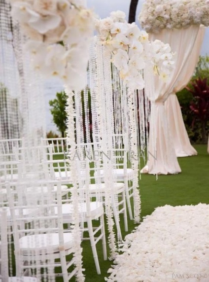 20 Ötletek utat az esküvői oltár - esküvői inspiráció