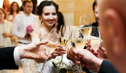 8 dolog, amit soha ne mondjuk egy esküvőn, top felsők információ