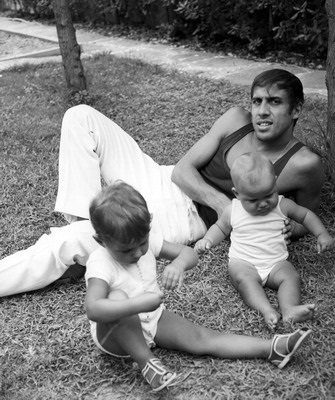 Adriano cheletano fotók és videók, egy rövid életrajzot a felesége és a gyermekei Adriano Celentano