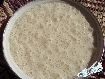 Palacsinta lyukak tejjel recept egy fotó