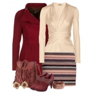 Burgundy kabát elegáns képek Modari blog a divat és stílus (kabát) Burgundy kabát elegáns képek Modari blog a divat és stílus