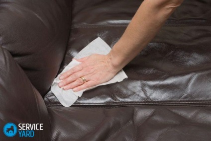 A bozót Zelenka egy bőr kanapé, serviceyard-kényelmes otthon kéznél