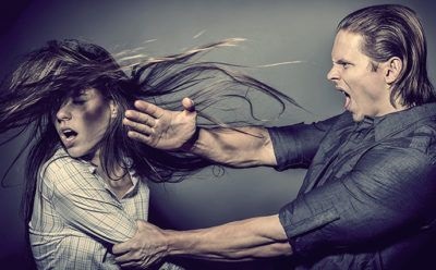 Mi történik, ha egy férj folyamatosan sértegette és megalázott