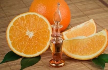 Narancs illóolaj arc - élénkítő Receptek