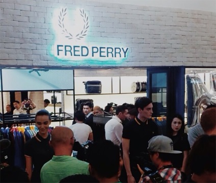 Fred Perry eredeti vs hamis - egy magazin a divat sasual