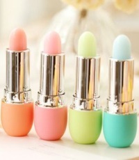 Gyümölcs chapstick szintetikus és természetes (higiéniai) Gyümölcs chapstick szintetikus és természetes