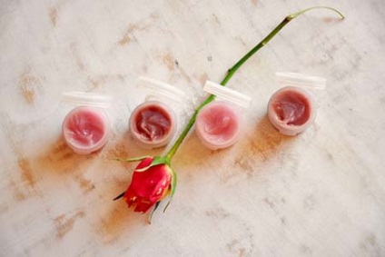 Gyümölcs chapstick szintetikus és természetes (gyümölcs chapstick) Gyümölcs chapstick szintetikus és természetes