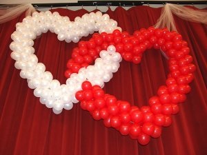 Garland golyók a kezével (a golyókat a kezét) Füzér léggömbök saját kezűleg