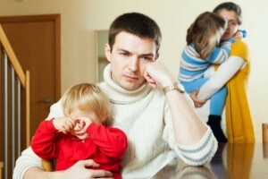Hogyan hagyja el a gyermek apja a válás után, milyen bonyolult az a folyamat,