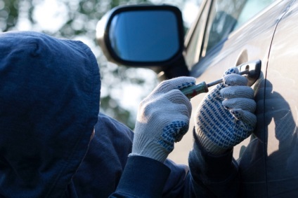 Hogyan védi az autót lopás ellen